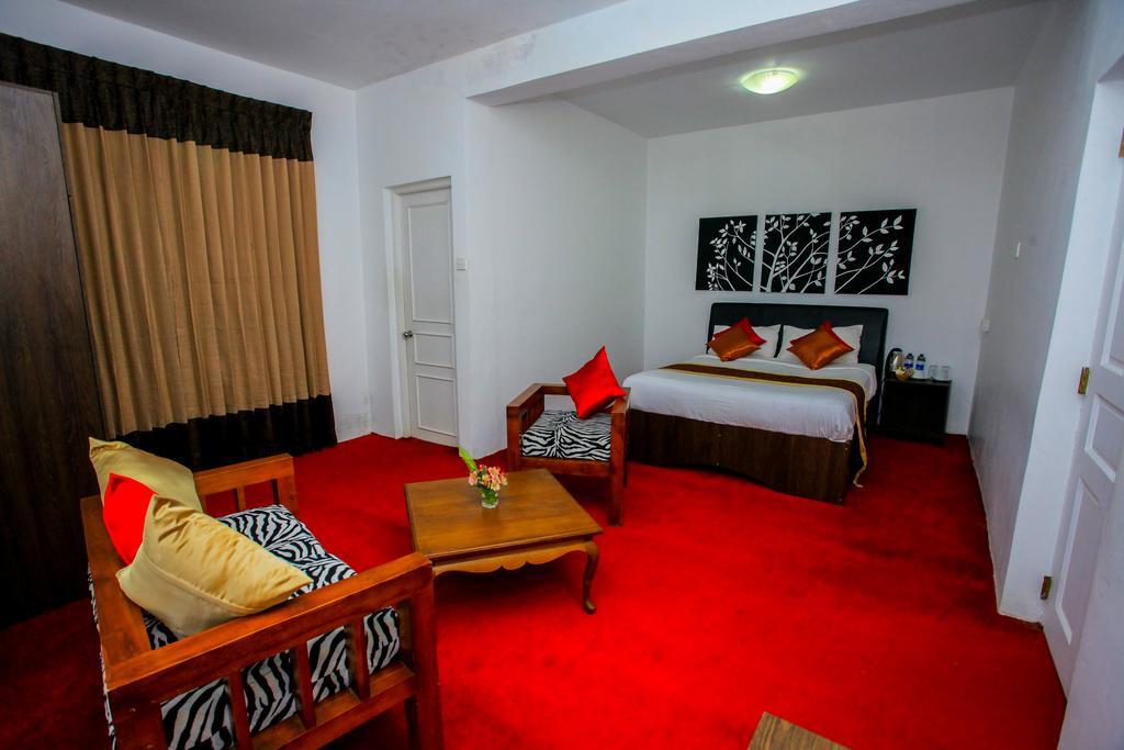 La Cottage Boutique Hotel & Restaurant นูวาราเอลิยา ภายนอก รูปภาพ