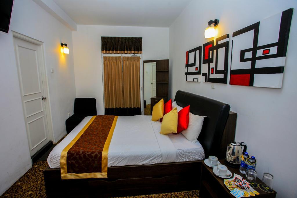 La Cottage Boutique Hotel & Restaurant นูวาราเอลิยา ภายนอก รูปภาพ