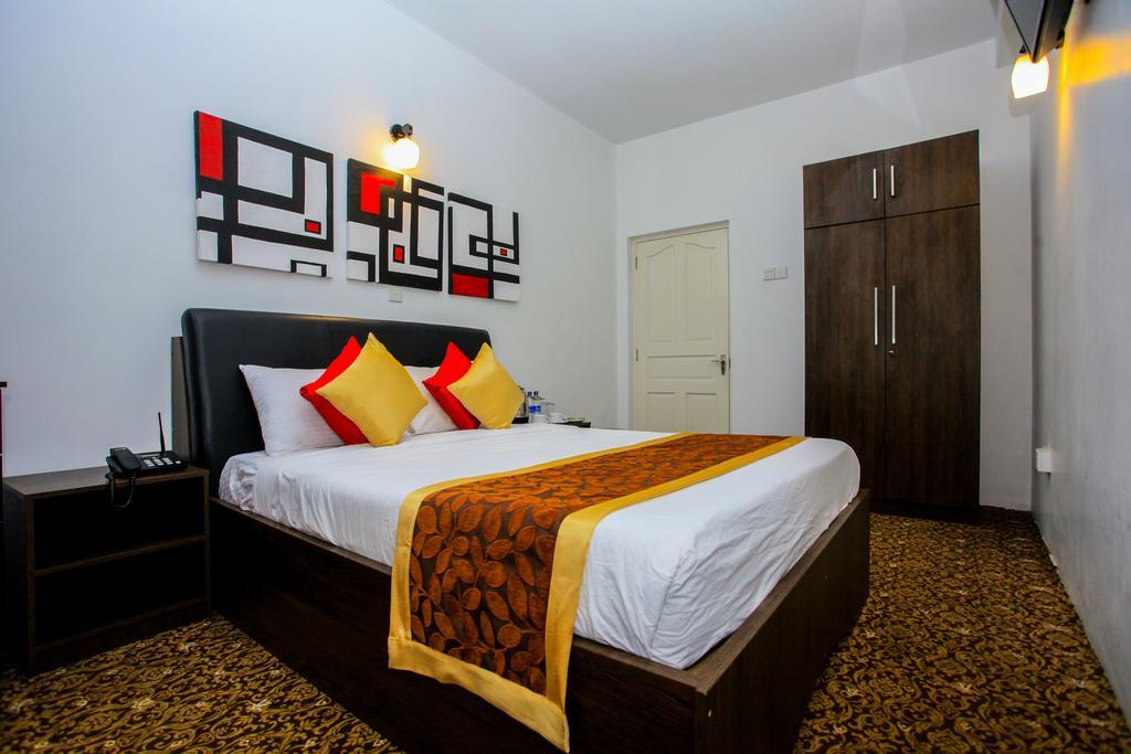 La Cottage Boutique Hotel & Restaurant นูวาราเอลิยา ภายนอก รูปภาพ