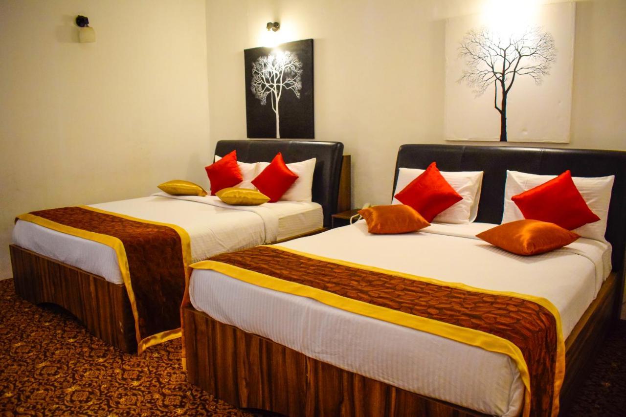 La Cottage Boutique Hotel & Restaurant นูวาราเอลิยา ภายนอก รูปภาพ