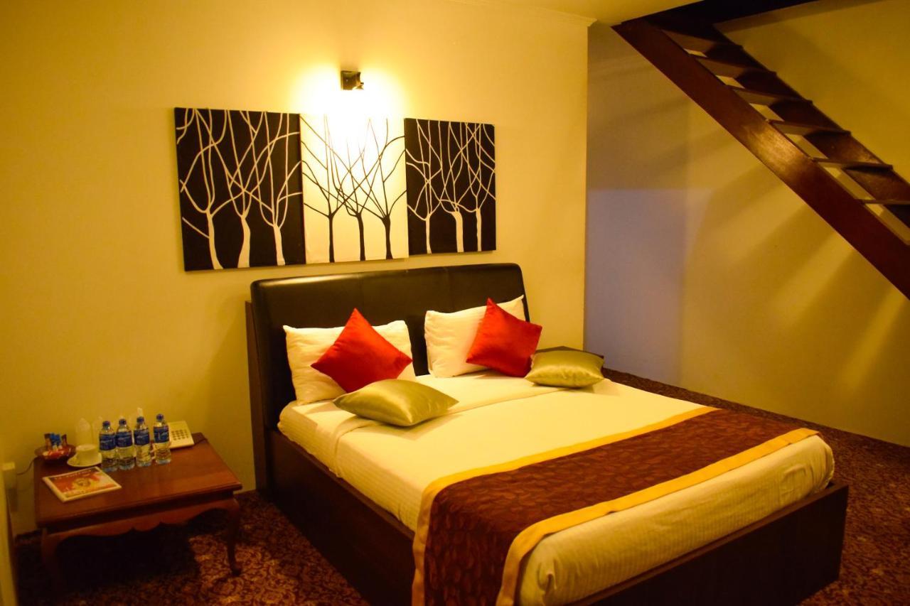 La Cottage Boutique Hotel & Restaurant นูวาราเอลิยา ภายนอก รูปภาพ