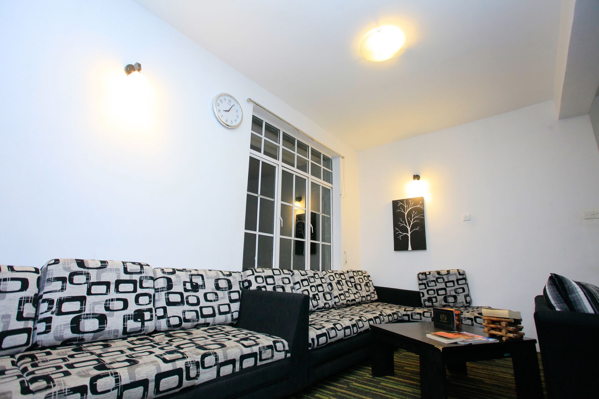 La Cottage Boutique Hotel & Restaurant นูวาราเอลิยา ภายนอก รูปภาพ