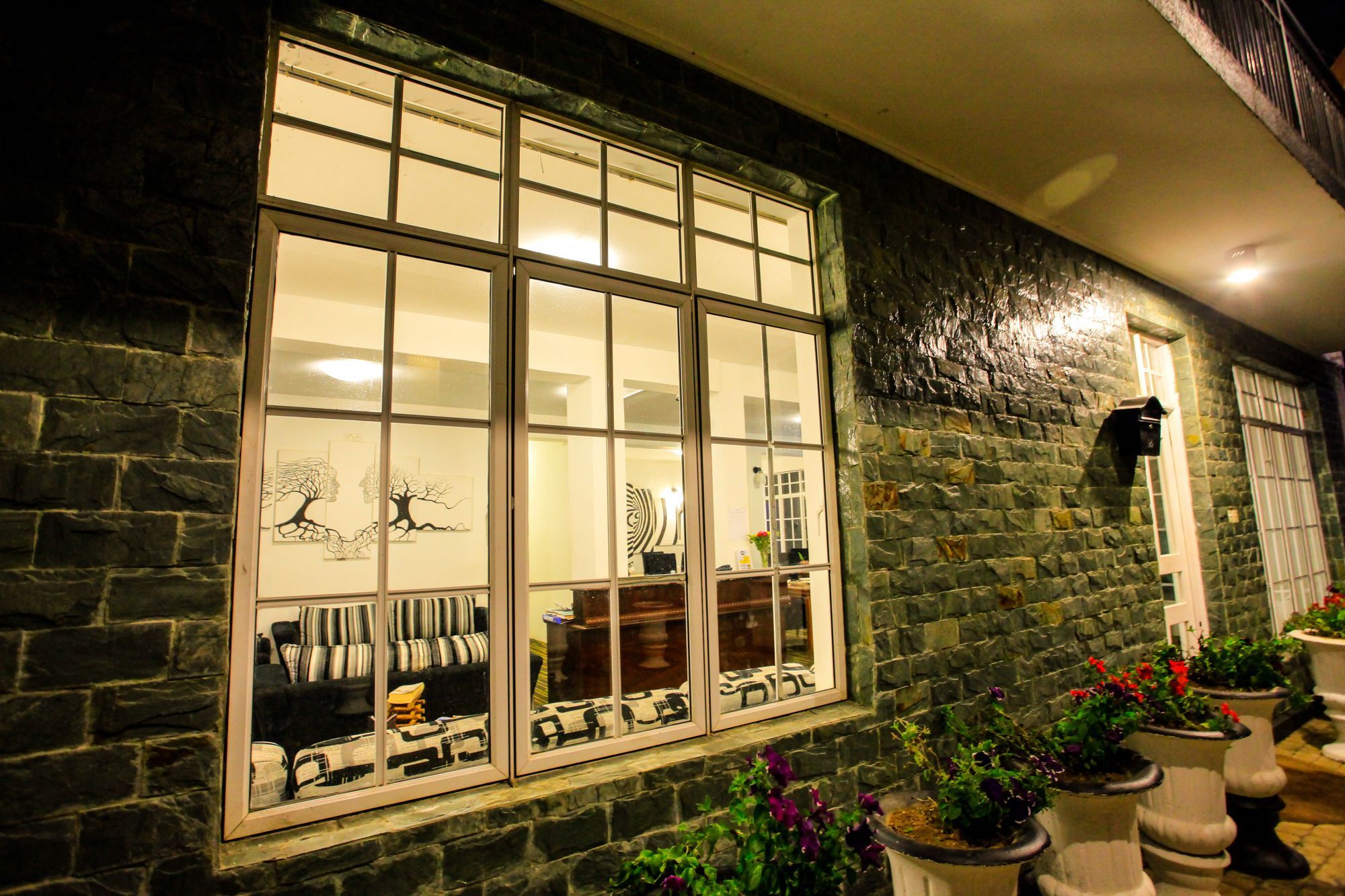 La Cottage Boutique Hotel & Restaurant นูวาราเอลิยา ภายนอก รูปภาพ