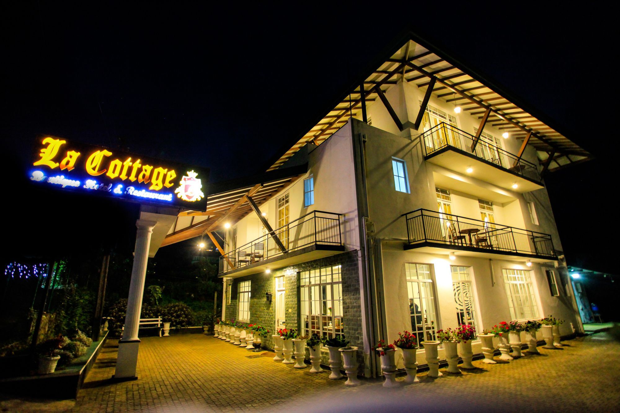 La Cottage Boutique Hotel & Restaurant นูวาราเอลิยา ภายนอก รูปภาพ